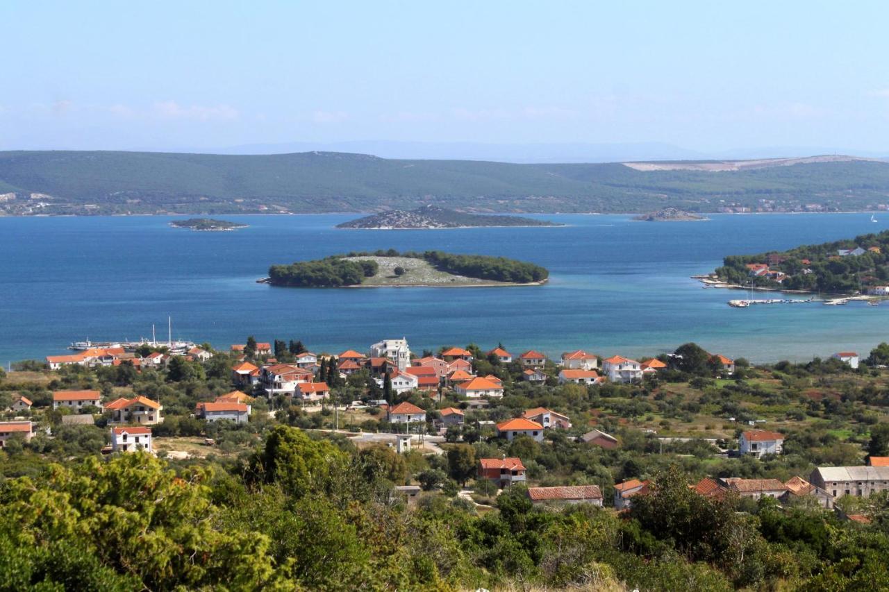 Apartments And Rooms By The Sea Mrljane, Pasman - 327 Neviđane Екстериор снимка
