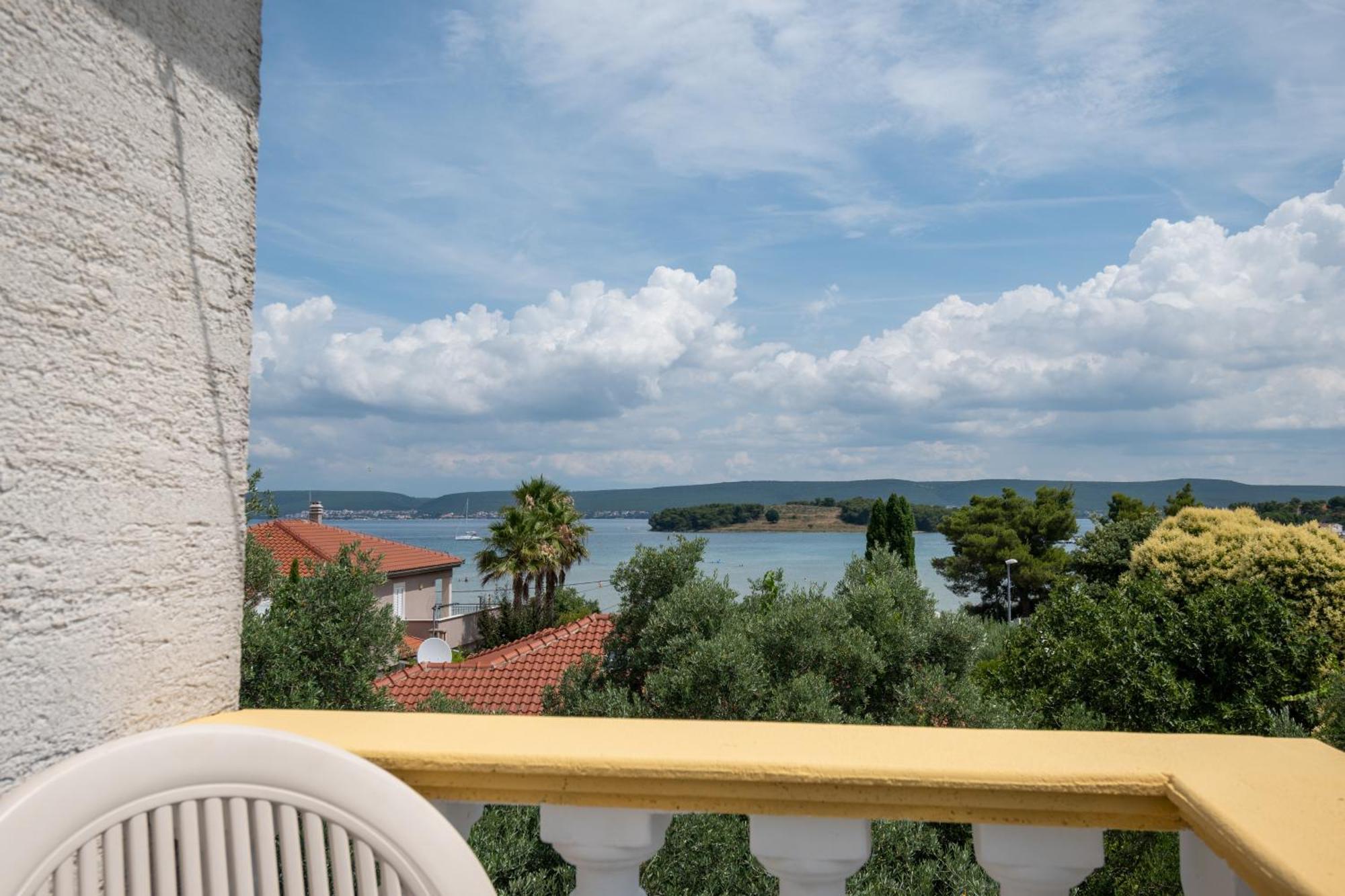 Apartments And Rooms By The Sea Mrljane, Pasman - 327 Neviđane Екстериор снимка