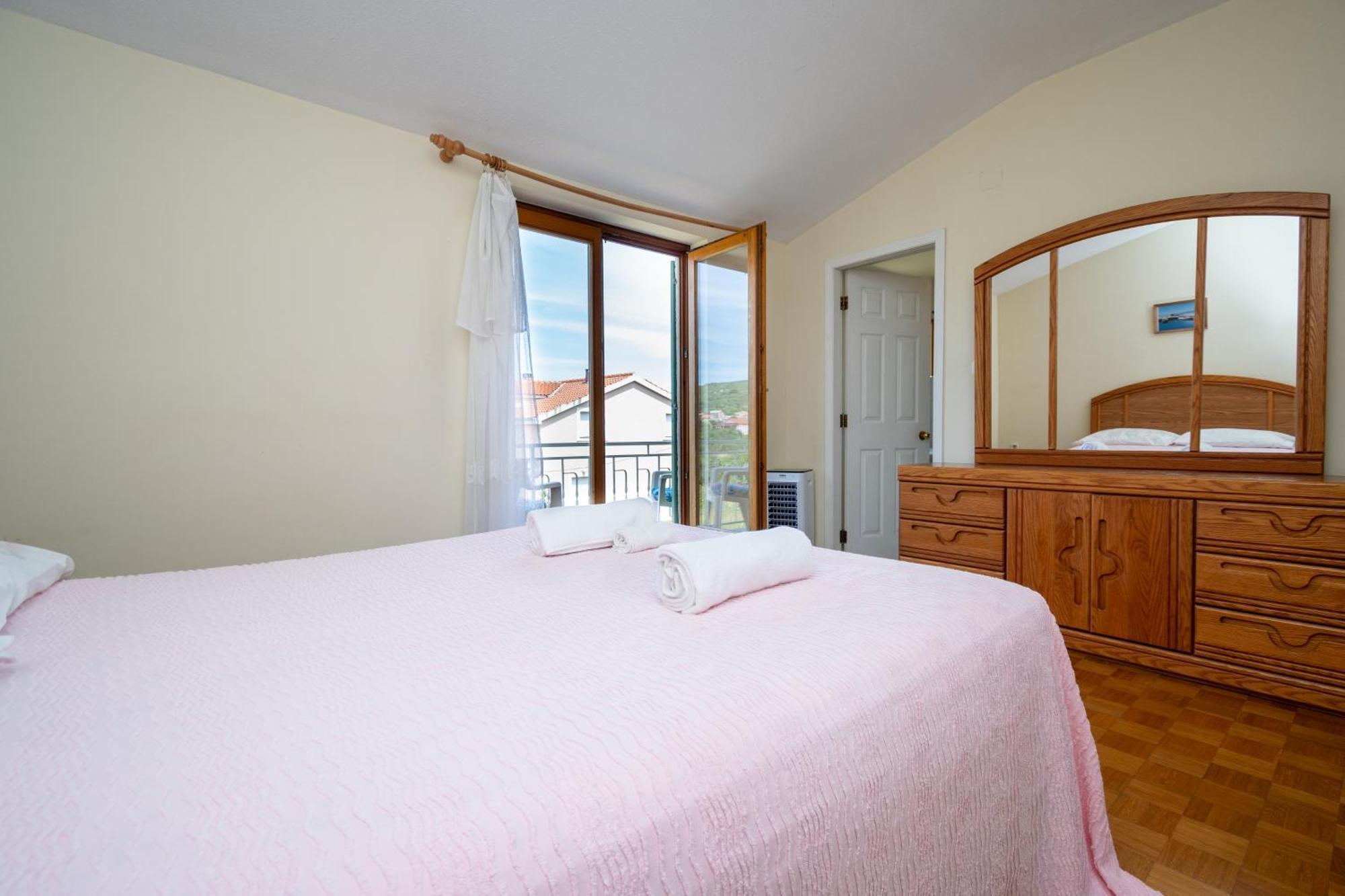 Apartments And Rooms By The Sea Mrljane, Pasman - 327 Neviđane Стая снимка